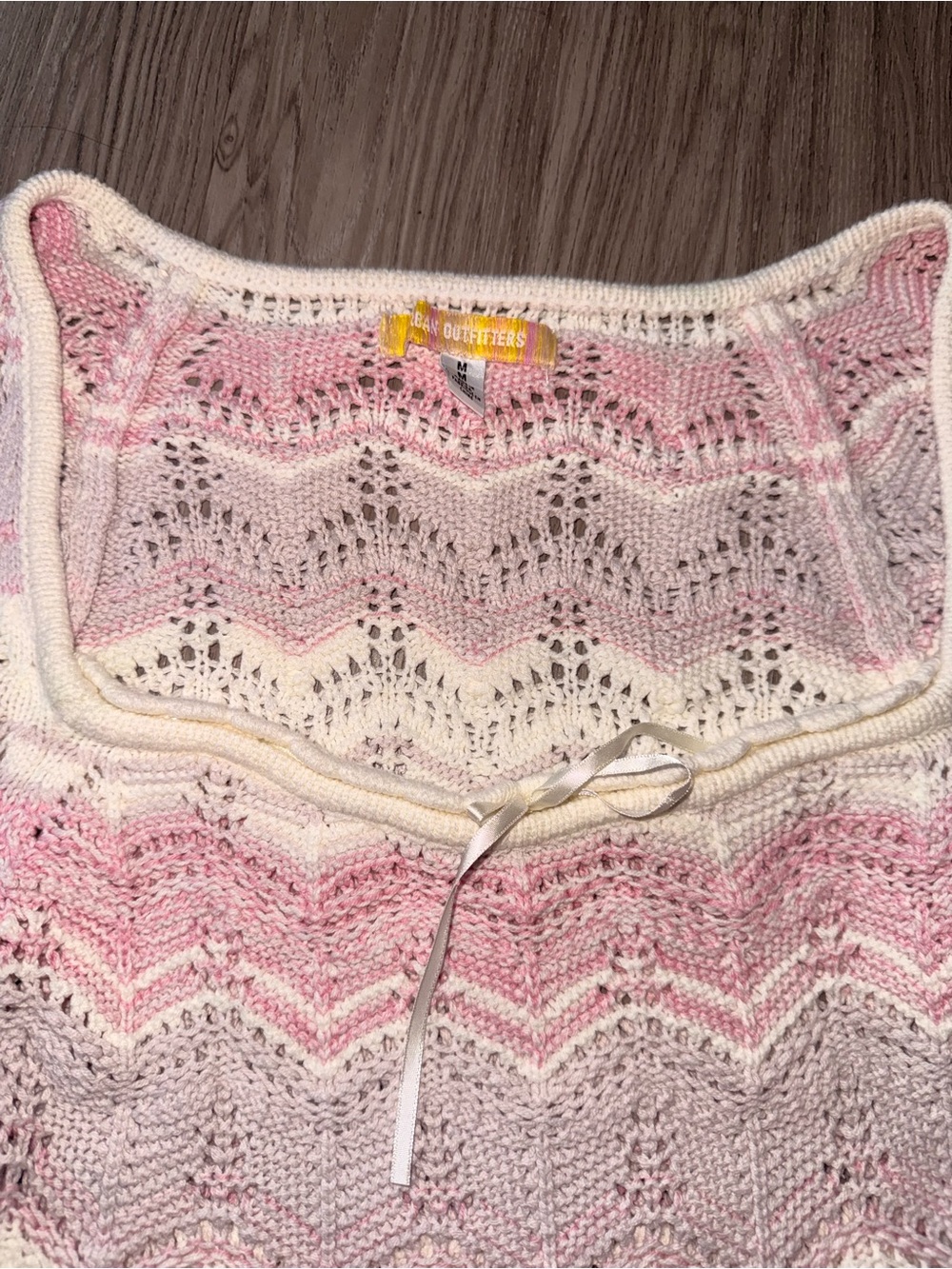 Urban Outfitters Pink and Cream Crochet Chevron Top - Picture 4 of 5